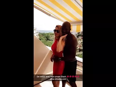 ក្មេងស្រី Fucks ស្រែក